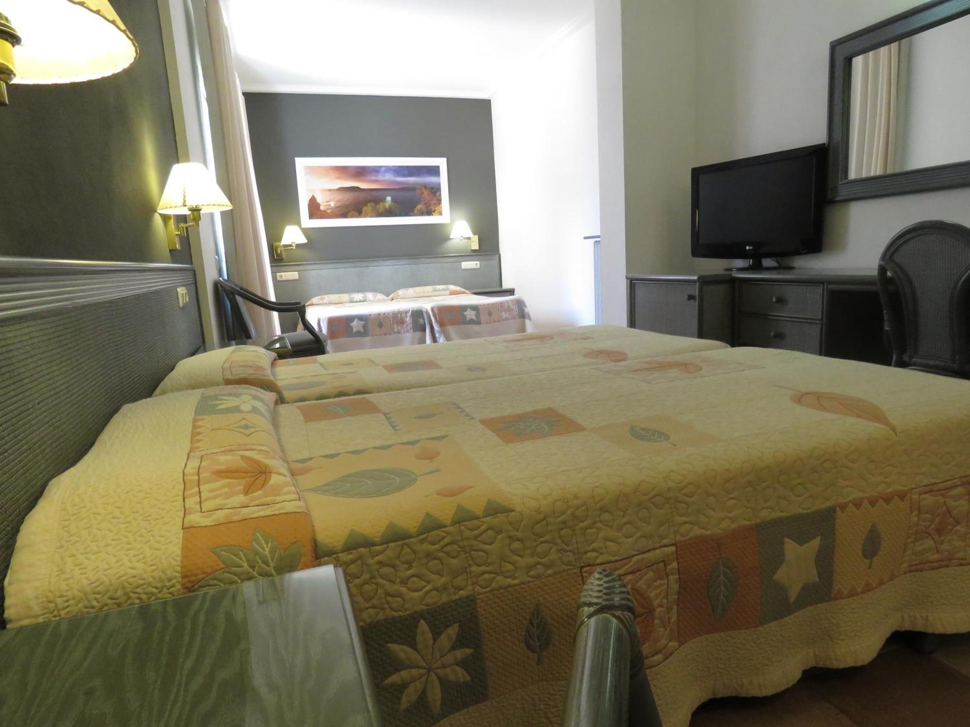 Hotel Santa Anna L'Estartit Phòng bức ảnh